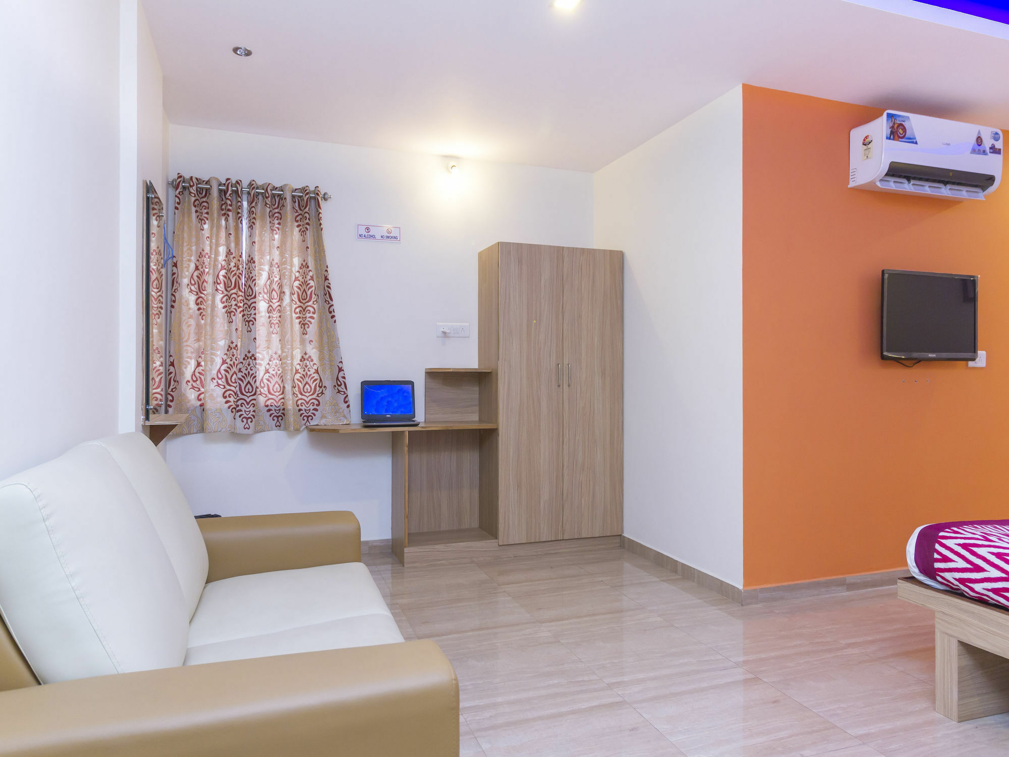 Oyo 2183 Hotel Fortune City Kammasandra Zewnętrze zdjęcie