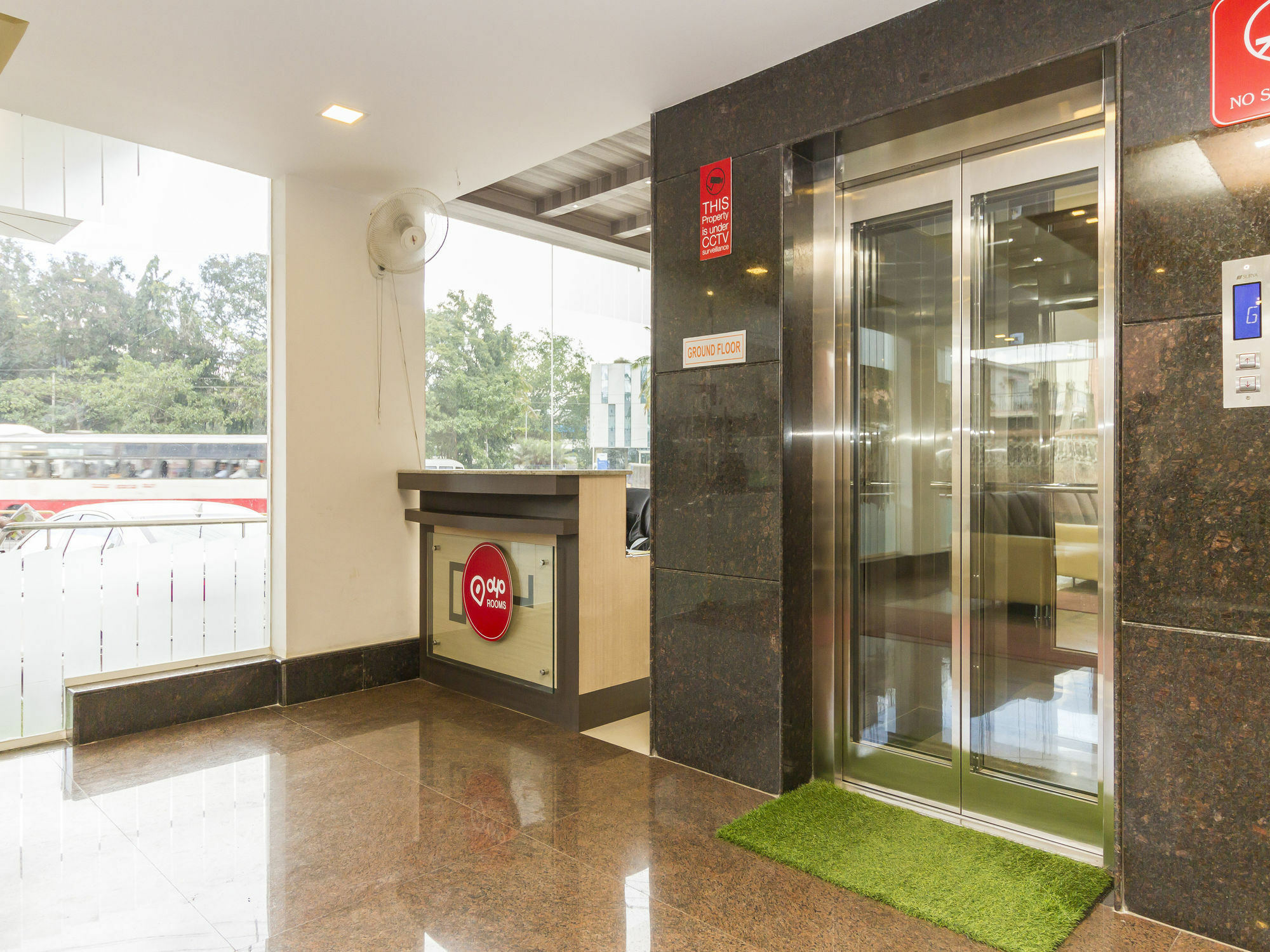 Oyo 2183 Hotel Fortune City Kammasandra Zewnętrze zdjęcie