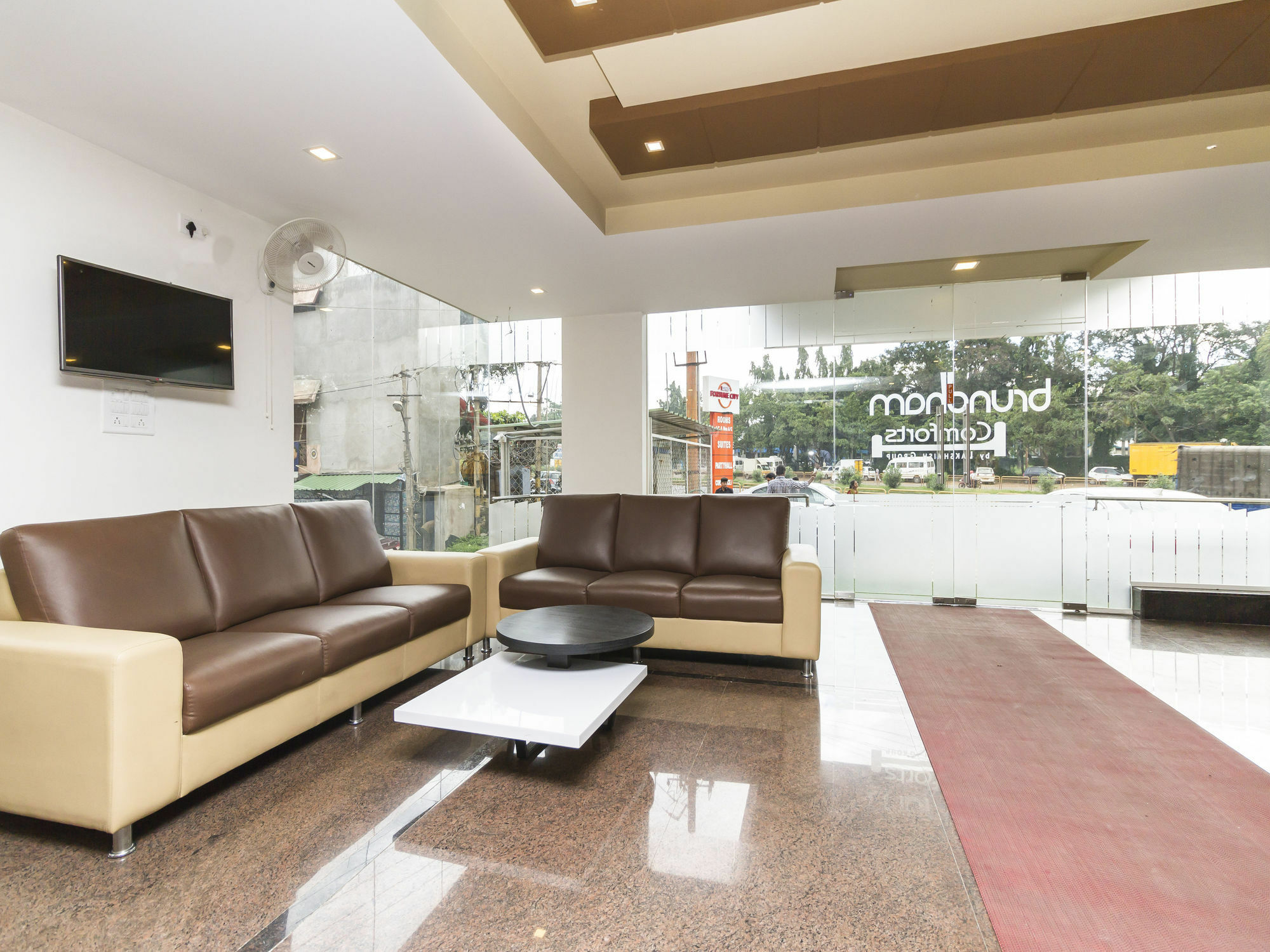 Oyo 2183 Hotel Fortune City Kammasandra Zewnętrze zdjęcie