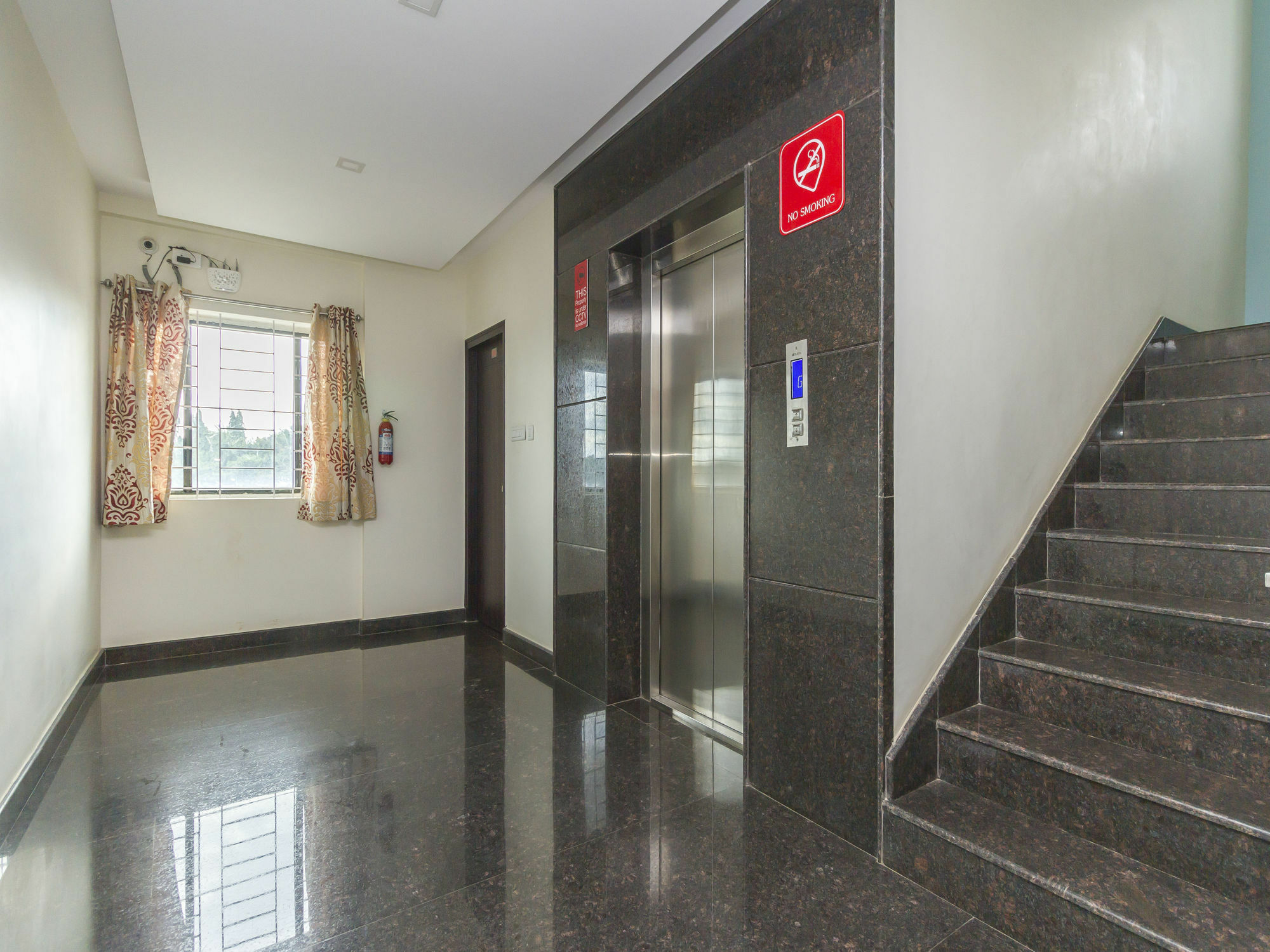 Oyo 2183 Hotel Fortune City Kammasandra Zewnętrze zdjęcie