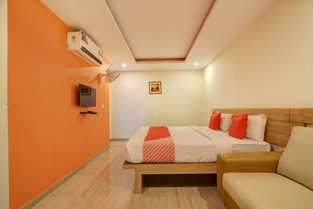 Oyo 2183 Hotel Fortune City Kammasandra Zewnętrze zdjęcie