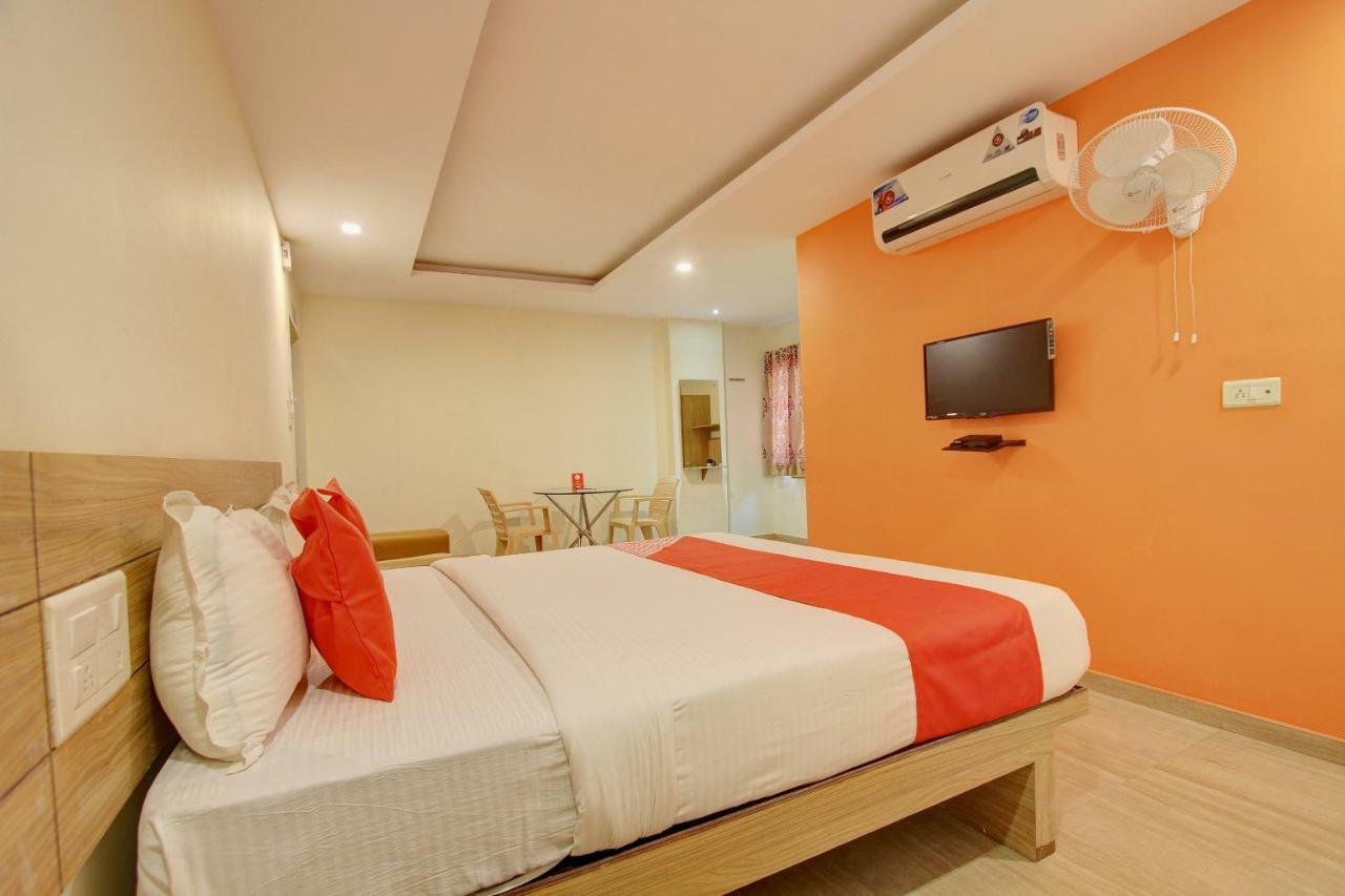 Oyo 2183 Hotel Fortune City Kammasandra Zewnętrze zdjęcie